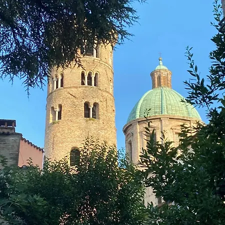 Palazzo Farini Bed & Breakfast