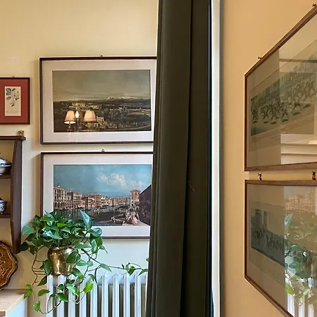 Alojamento de Acomodação e Pequeno-almoço Palazzo Farini *