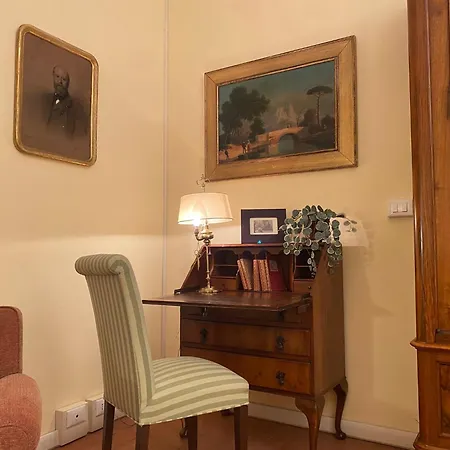 Alojamento de Acomodação e Pequeno-almoço Palazzo Farini