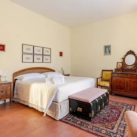 Palazzo Farini B&B