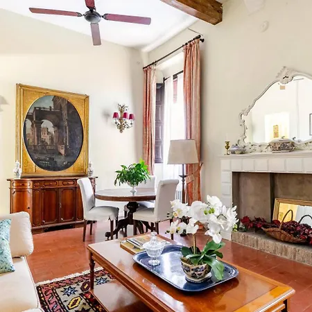 Palazzo Farini B&B 3*