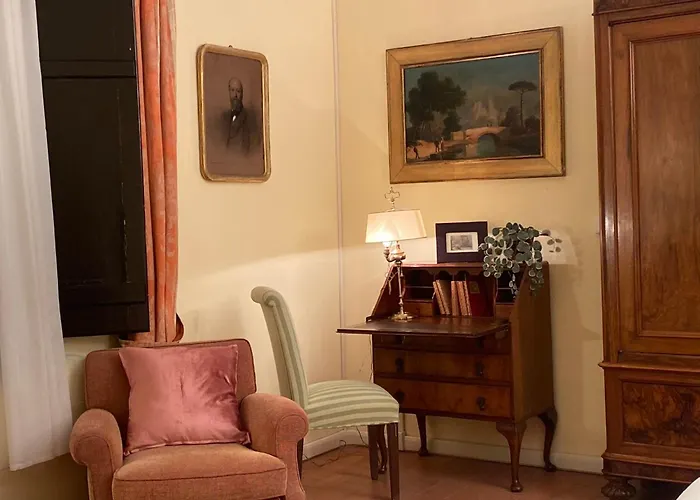 Palazzo Farini *
